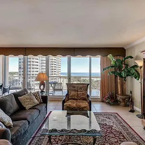 https://st-maarten-at-silver-shells.hotels-destin.com